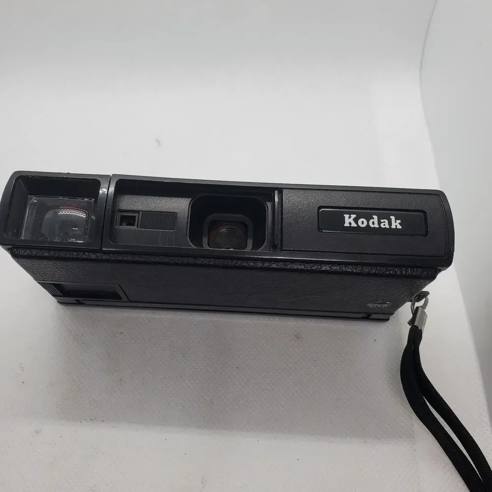 Vintage Kodak Instamatic 30 126 Film Camera UNTESTED As Is Display